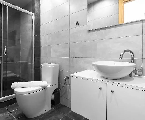 Blue Flag, Nilie Hospitality Mgmt Apartamento